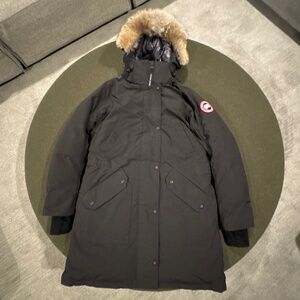 Canada Goose Ellesmere Parka Jacket for Women Size M - Black